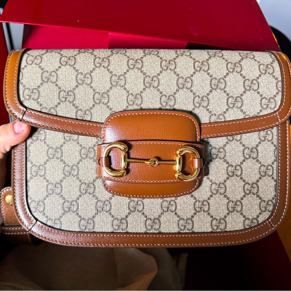 Never used, brand new Gucci bag!